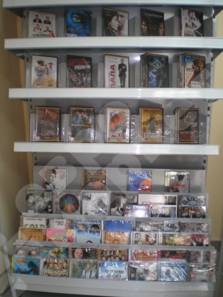 Стеллаж для продажи книг и CD/DVD дисков