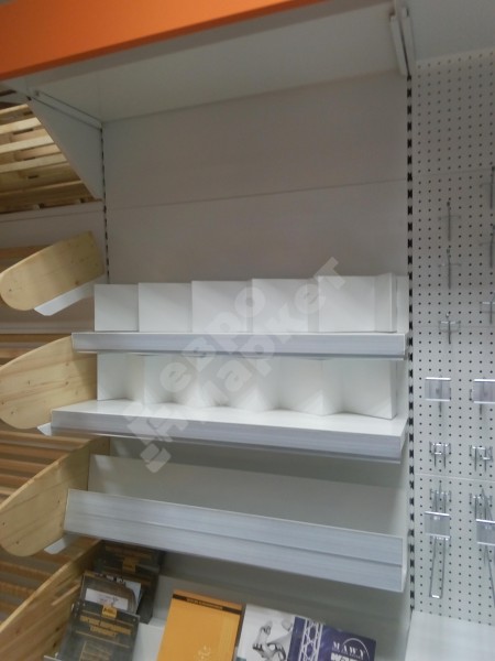 Стеллаж для продажи книг и CD/DVD дисков