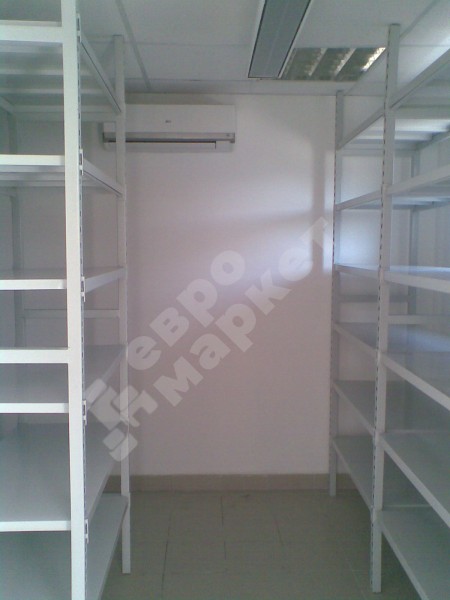 Стеллаж складской высотой 220 см с наборными полками