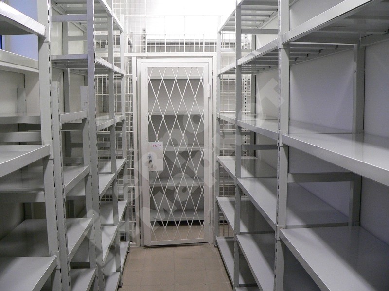 Стеллаж складской высотой 220 см с наборными полками