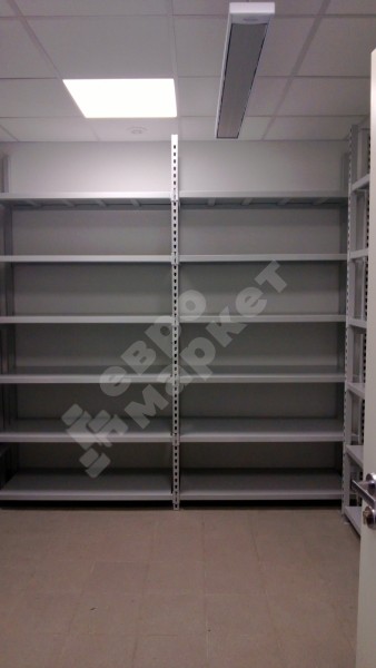 Стеллаж складской высотой 220 см с наборными полками