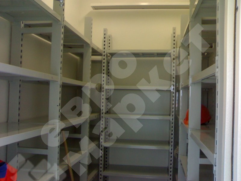 Стеллаж складской высотой 200 см с наборными полками