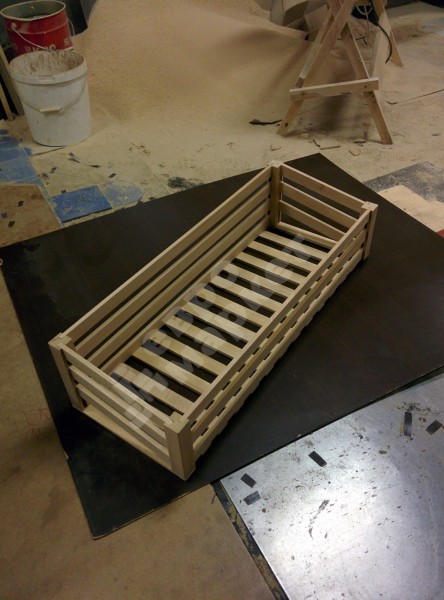 Арт. В018. Полка для хлеба EM-02.218.000 СБ