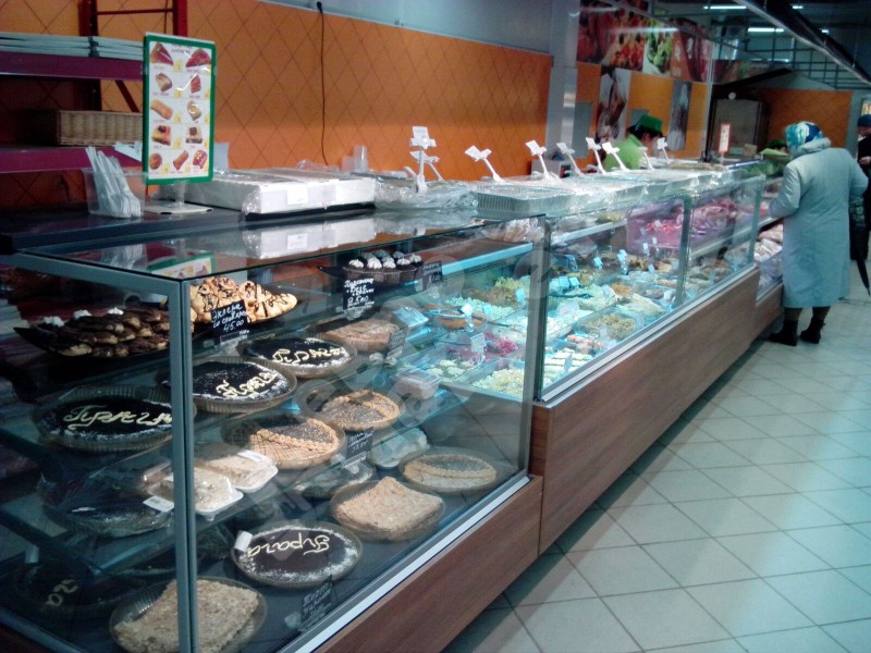 Кондитерская витрина Soul без отделки c воздушными верхними полками 938