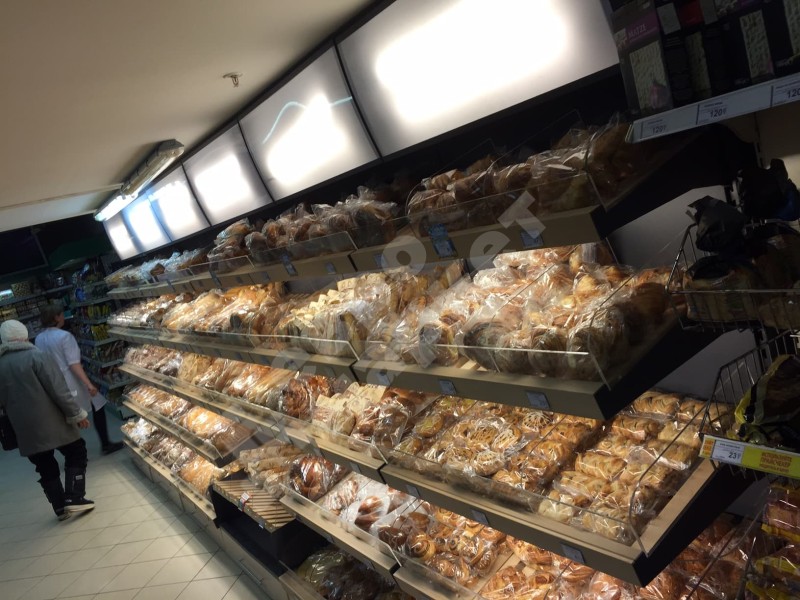 Торговый стеллаж для хлеба багетного с фризом