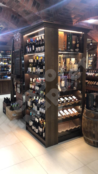 Шкаф для алкоголя с держателями для винных бутылок LD 002