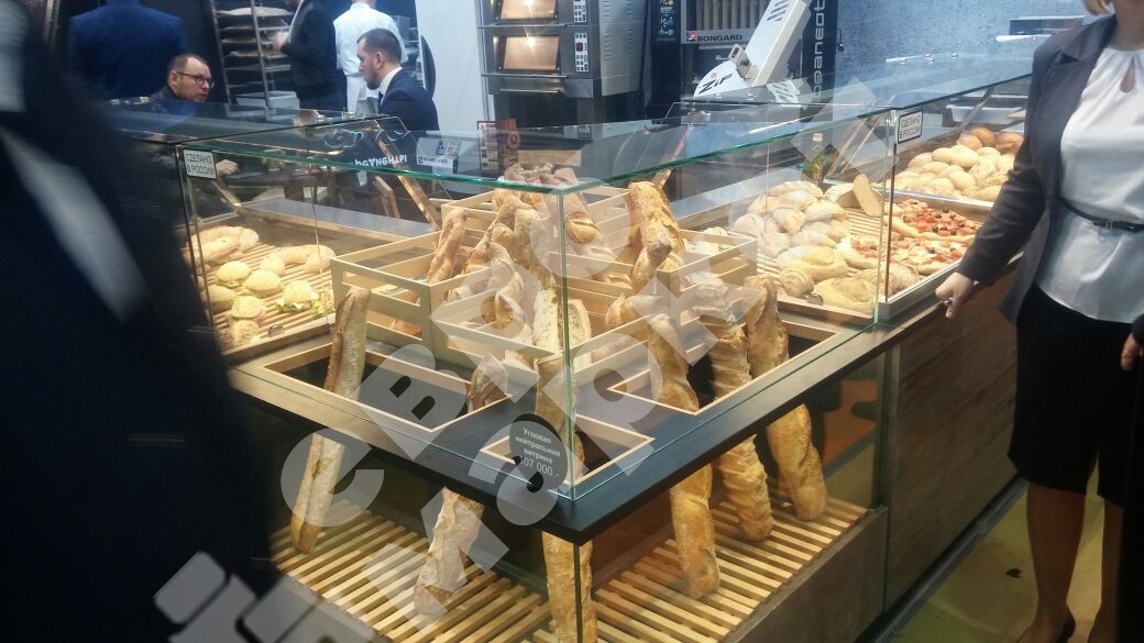 Универсальная холодильная витрина Bistro BL 1250