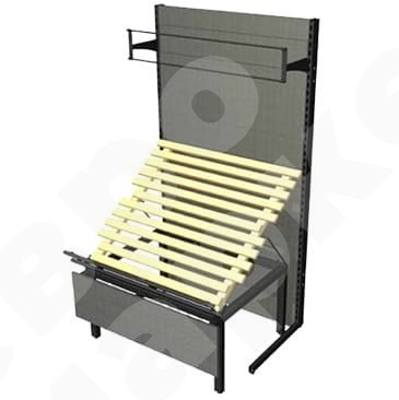 Овощной развал с деревянными рейками