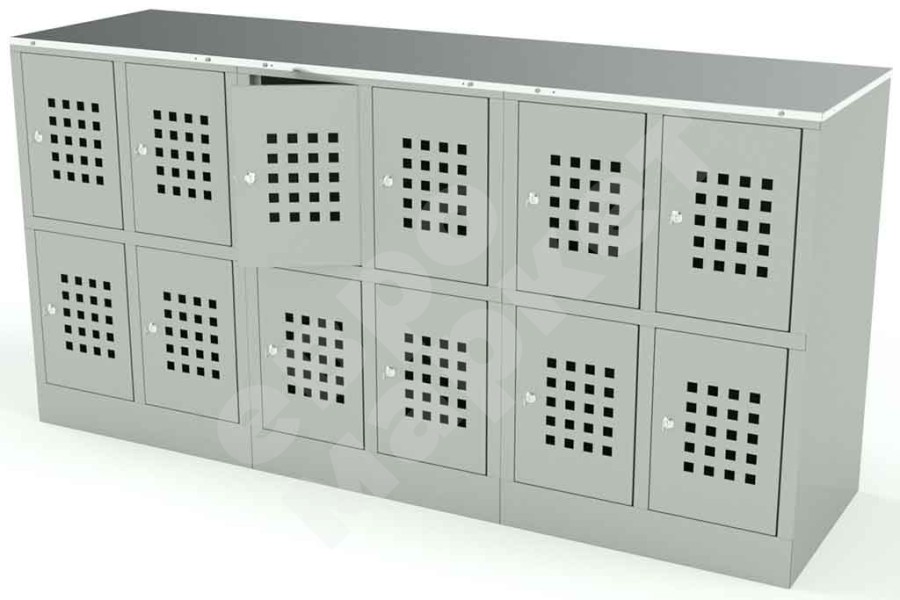 Шкаф 12 ячеек перфорированные двери