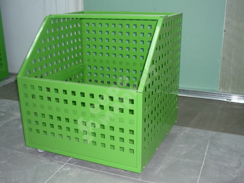 Стеллаж овощной с выкатными ящиками и тремя полками