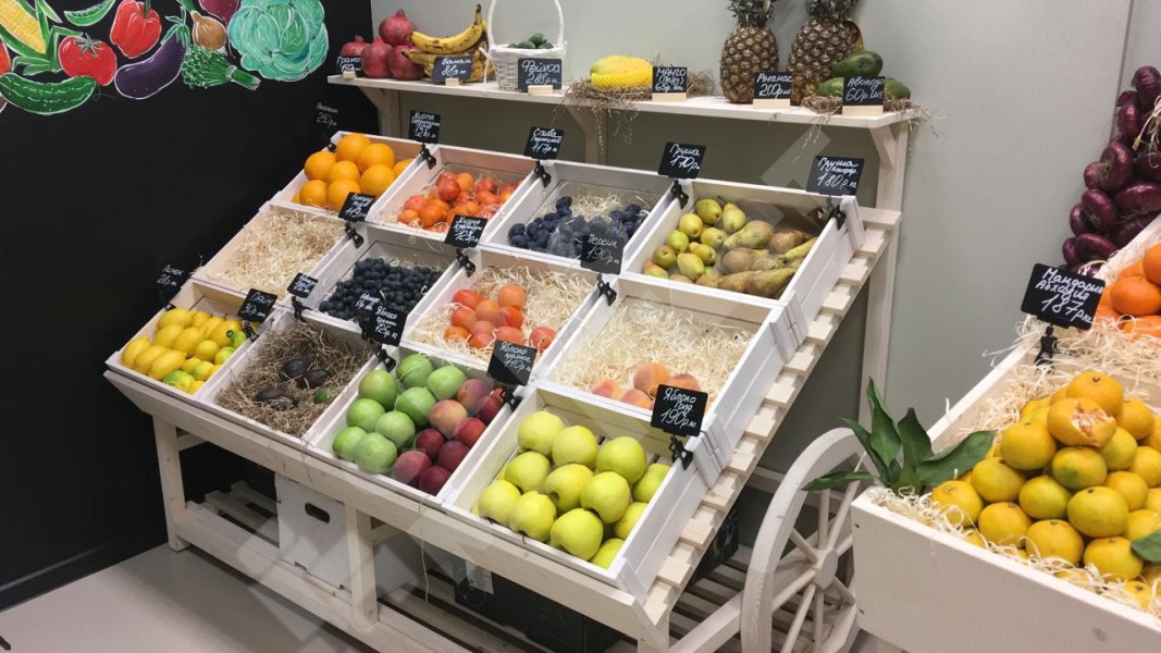 Арт. F006М. Деревянный развал для овощей и фруктов с ящиками в виде телеги EM-02.106.001 СБ