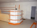 Низкий торговый стеллаж для внешних углов