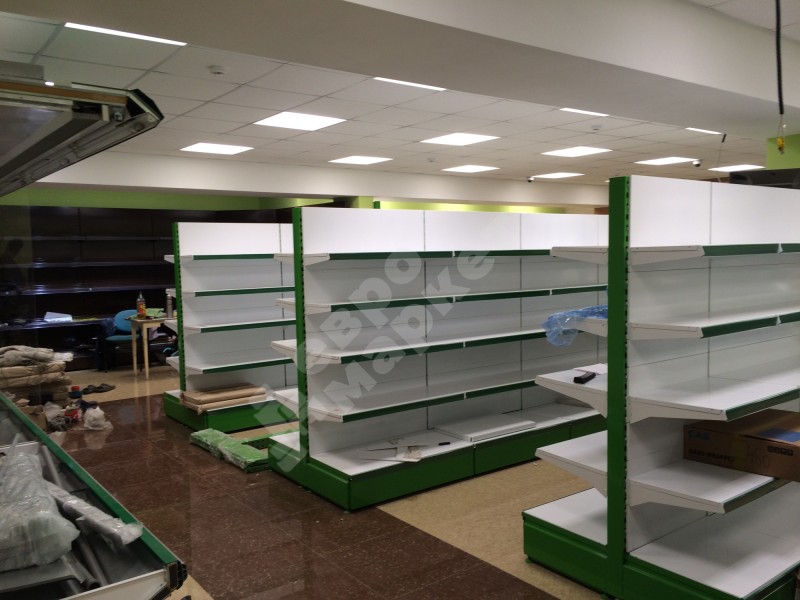 Островной стеллаж средний